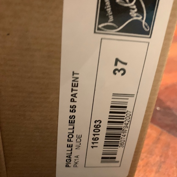 Christian Louboutin 'Pigalle Follies' size 37 - Picture 9 of 9